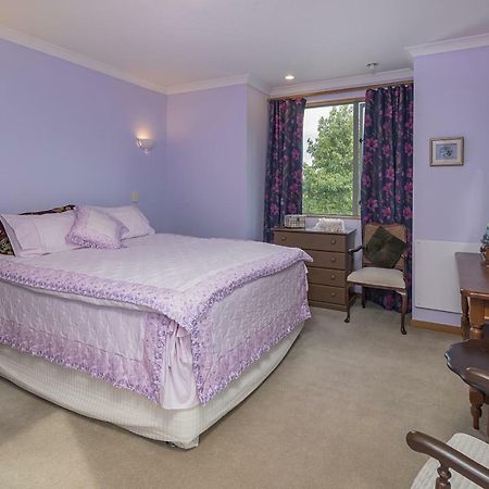 Shamrock Garden B&B Airport Κράισττσερτς Εξωτερικό φωτογραφία