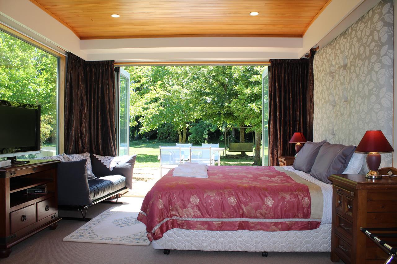 Shamrock Garden B&B Airport Κράισττσερτς Εξωτερικό φωτογραφία
